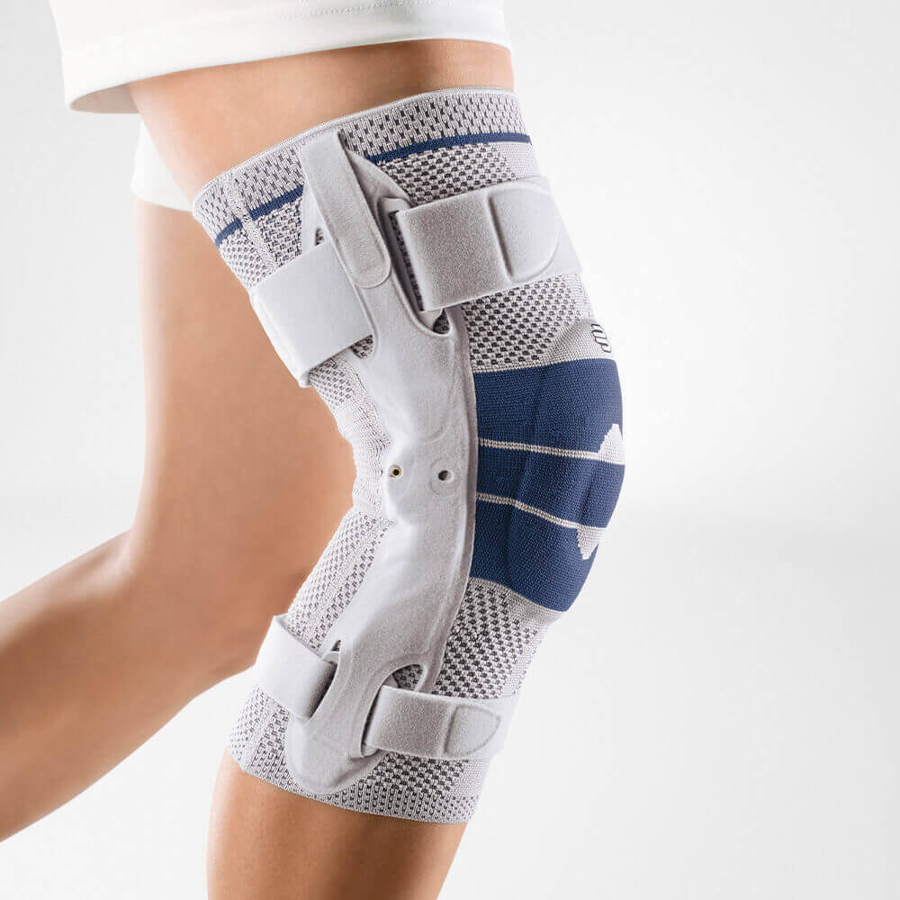 Bauerfeind GenuTrain S Pro Kniebrace - zwart