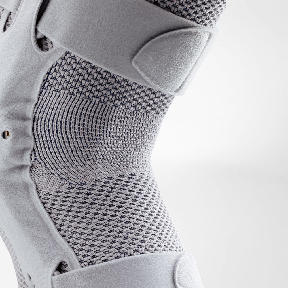 Bauerfeind GenuTrain S Pro Kniebrace - zwart